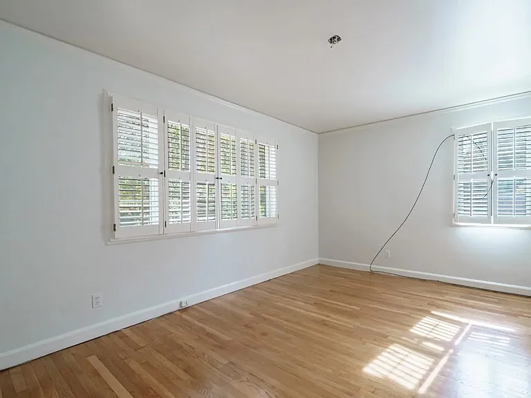 340 Allison Dr NE — Photo 18