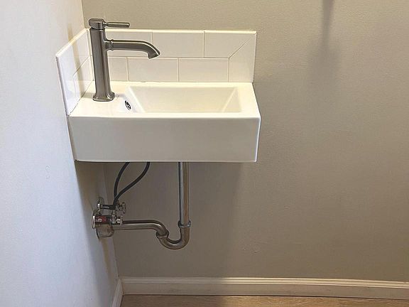 5th image of 1705 Tulip St #11205-AVENUE1205