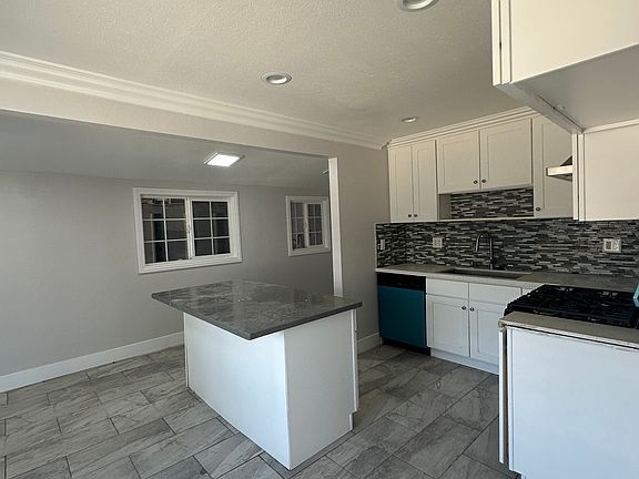 New stove and dishwasher