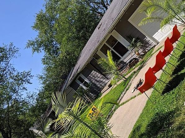 1011 Austin Dr