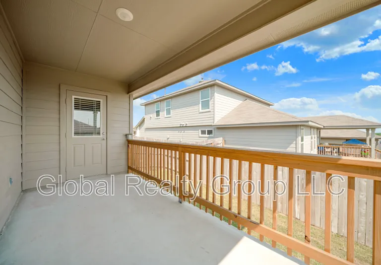 213 Gravel Gray — Photo 21