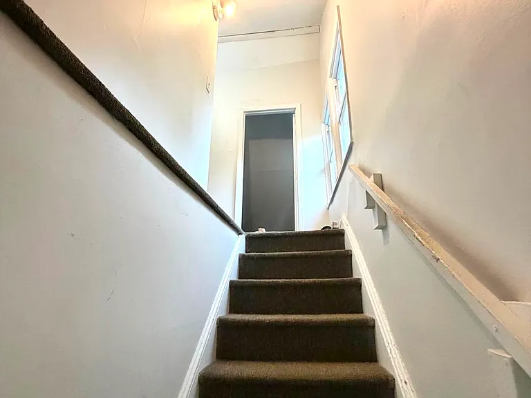 409 Dover Rd — Photo 12