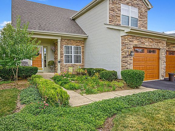 3rd image of 1449 Newcastle Ln