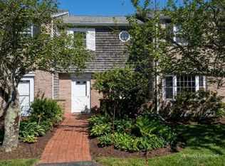 8 Captain Cook Ln #8, Barnstable, MA 02630