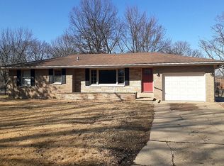 131 Baker St, East Peoria, IL 61611