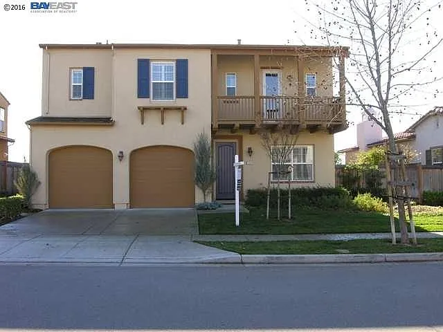 2609 Basswood Dr photo 1