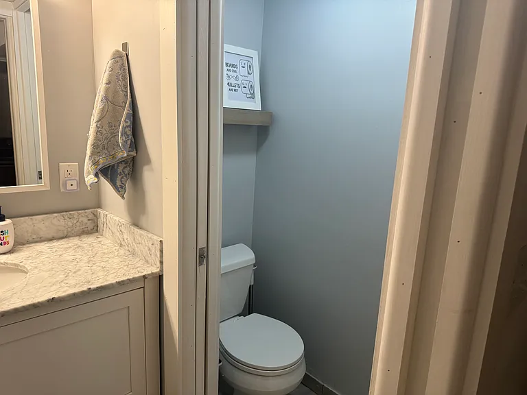 7409 York Ter — Photo 11