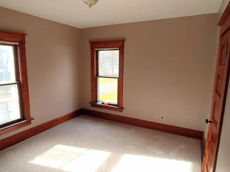 Upstairs bedroom 3