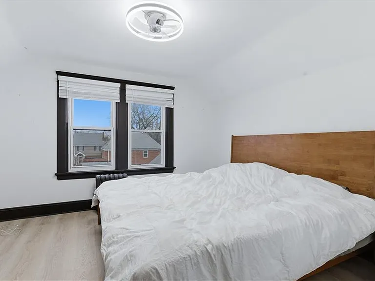 44 Holburn Ave — Photo 21