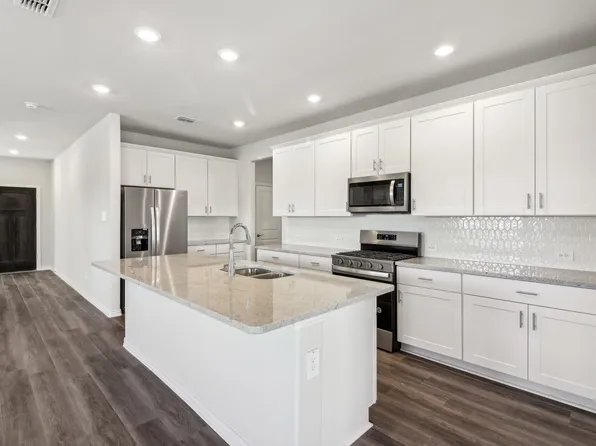 909 Rosemary Hill Dr, McKinney, TX 75071