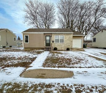 909 S 25th St, Fort Dodge, IA, 50501
