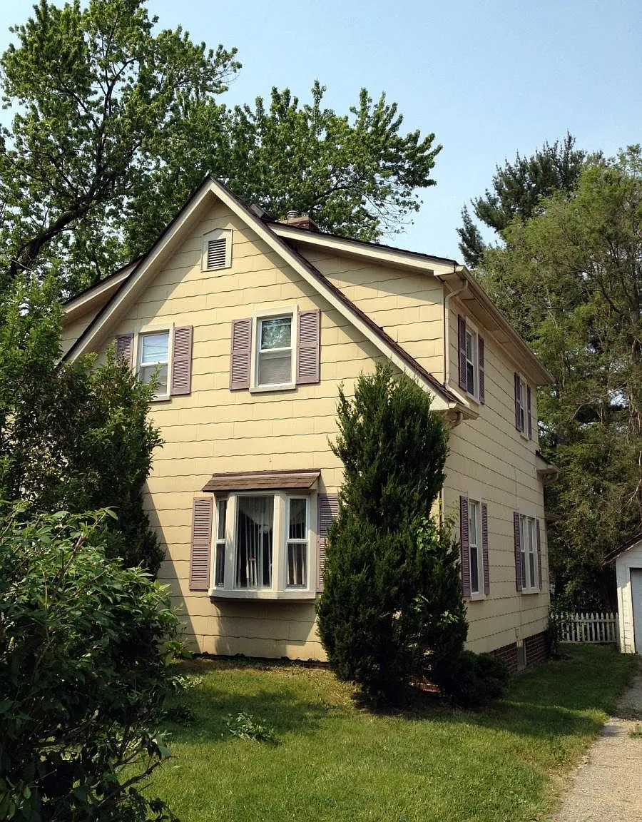 4 bed, 1731 sqft, $2,295 — Photo 4