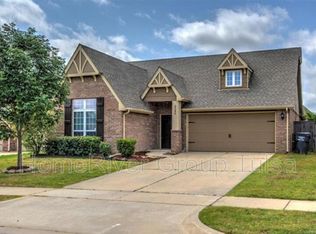 2048 E 133rd Ct, Bixby, OK 74008