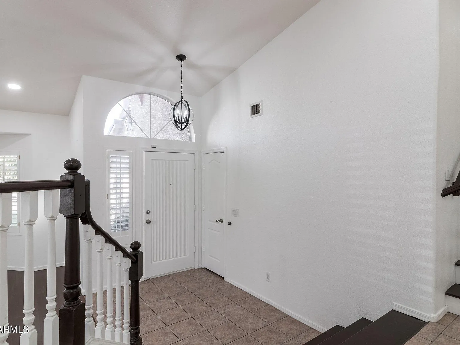 4 bed, 3.0 bath, 2845 sqft, $2,995 — Photo 3