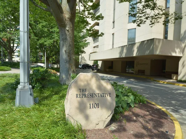 1101 S Arlington Ridge Rd APT 509, Arlington, VA 22202