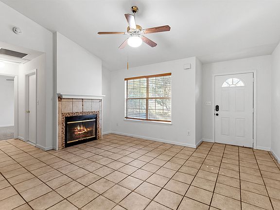 5th image of 1427 Idlewild Dr
