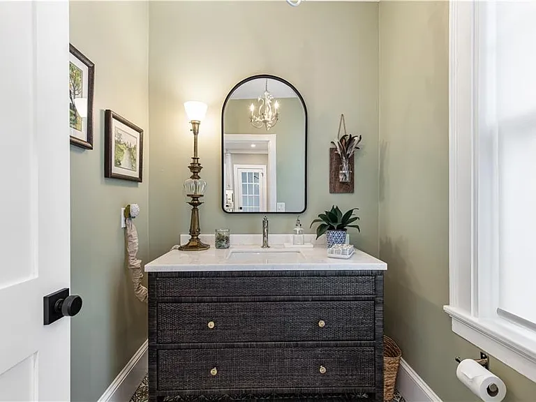 21 Bedlow Ave — Photo 11