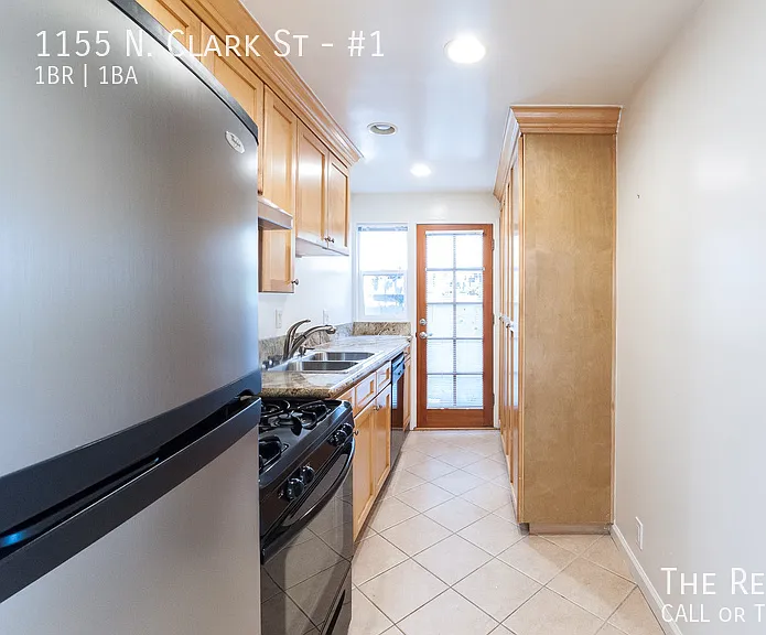 1155 N Clark St #1 — Photo 6