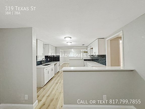 2nd image of 319 Texas St
