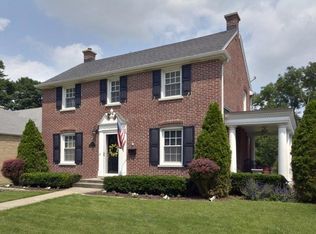 415 S Wille St, Mount Prospect, IL 60056