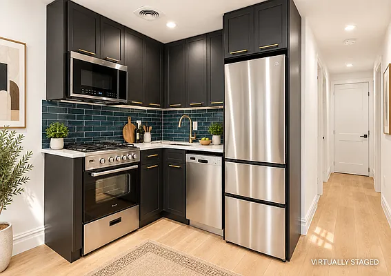 Kitchen, photo 1
