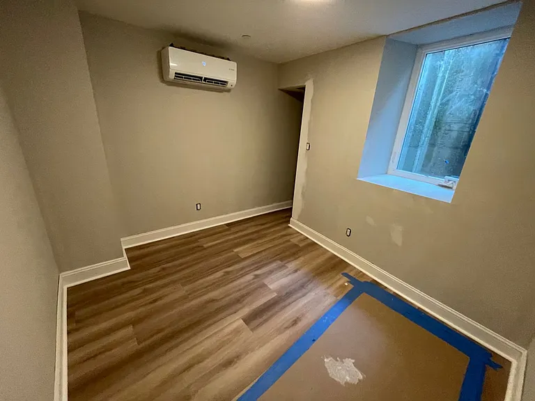 217 Christian St — Photo 12
