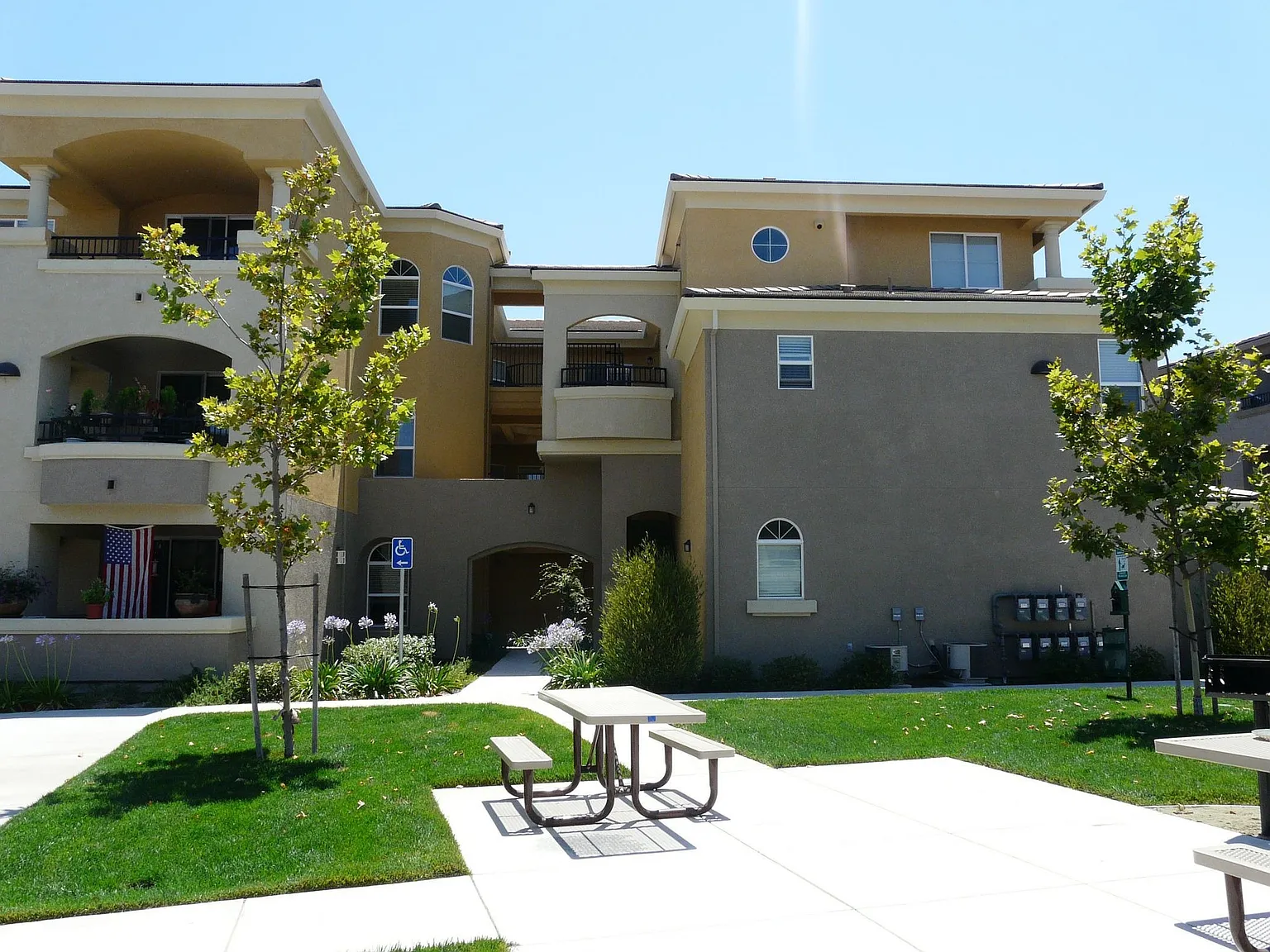 900 Moon Cir Unit 934 photo 1