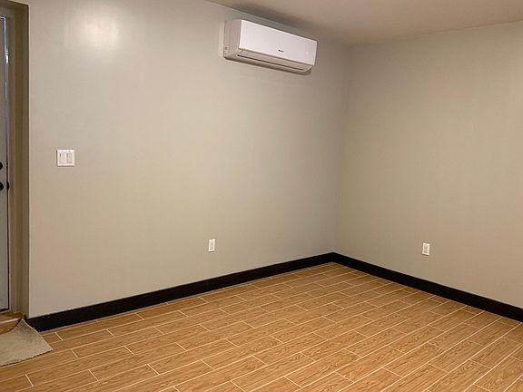 3rd image of 60 Hempstead Ave