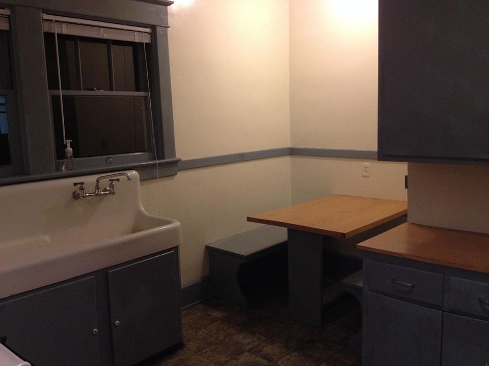 breakfast nook