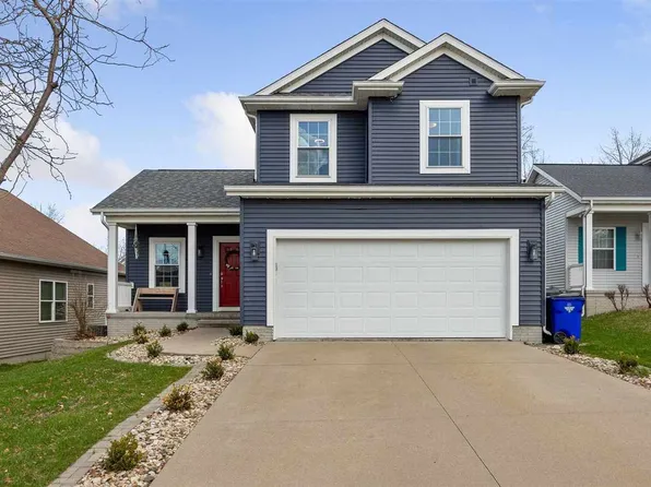 2029 Rosewood Dr NW, Cedar Rapids, IA 52405