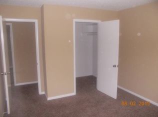 1609 SW Clearview Ln, Topeka, KS 66619