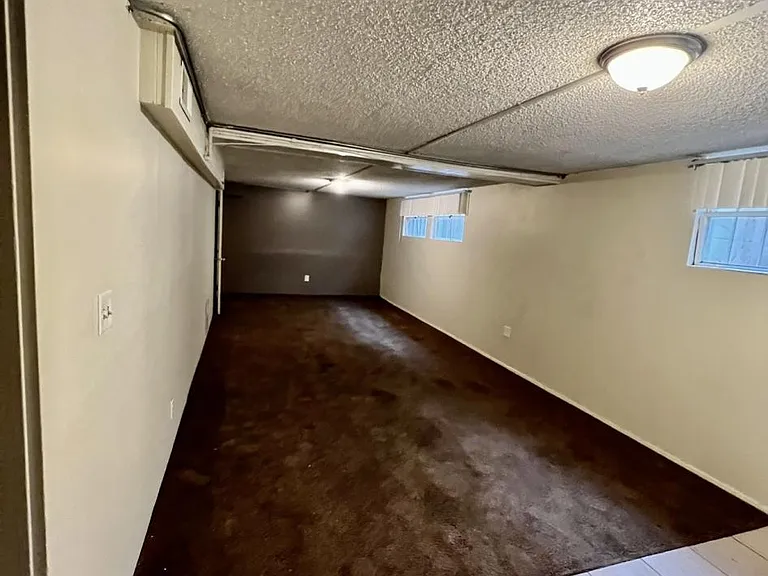 24463 Park St — Photo 5