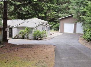 93948 Airport Ridge Ln, North Bend, OR 97459