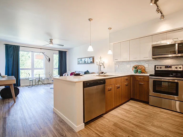 Avaya Ridge Apartments — Photo 5