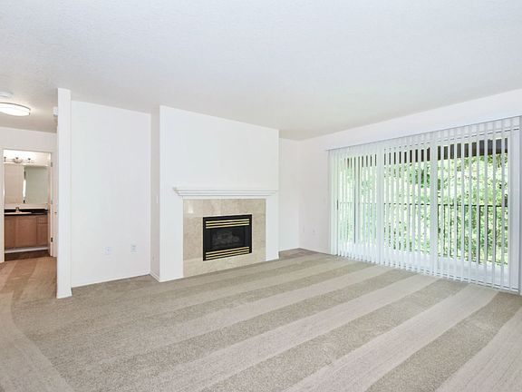 4th image of 13816 SW Fanno Creek Dr #13822-08