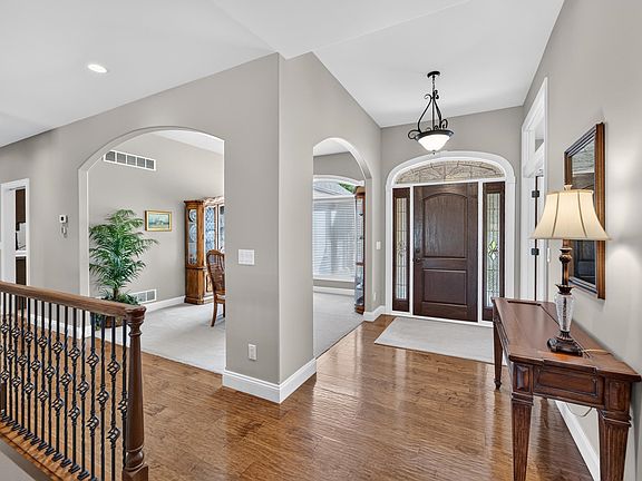 4th image of 100 Autumnwood Cir