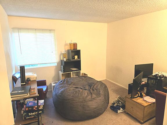 5th image of 11639 100th Ave NE