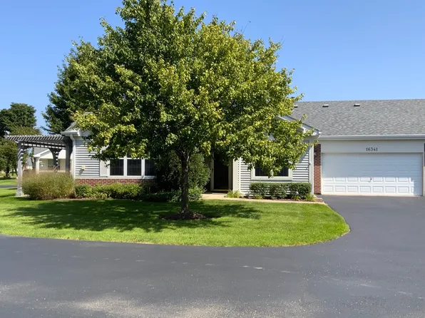 16341 Carver Lake Ct, Crest Hill, IL 60403