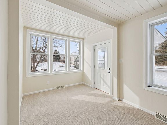 3rd image of 714 St Claire Street