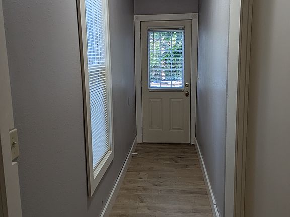 4th image of 705 Highland Ave