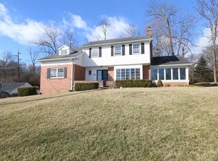 372 Brocdorf Dr, Cincinnati, OH 45215