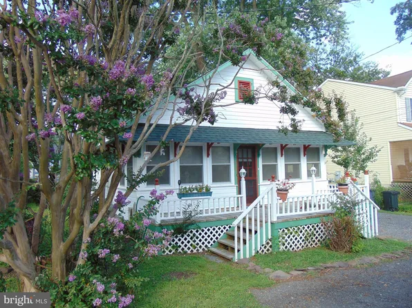 618 E Marshall Ave, Deale, MD 20751
