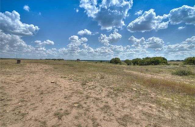 2nd image of 6864 County Road 200