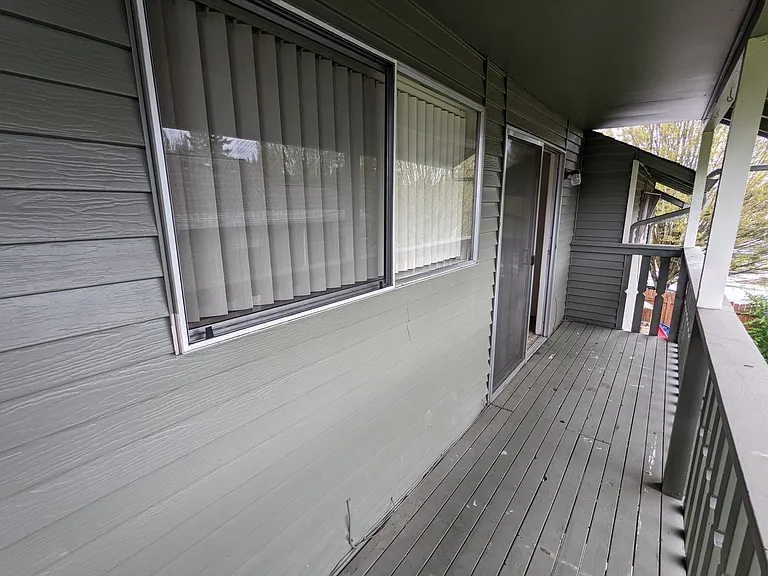 Royal Crest Townhomes — Photo 73