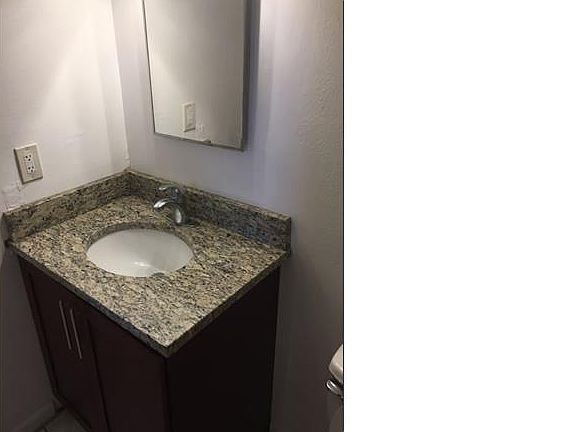 5th image of 2400 NW 21st St