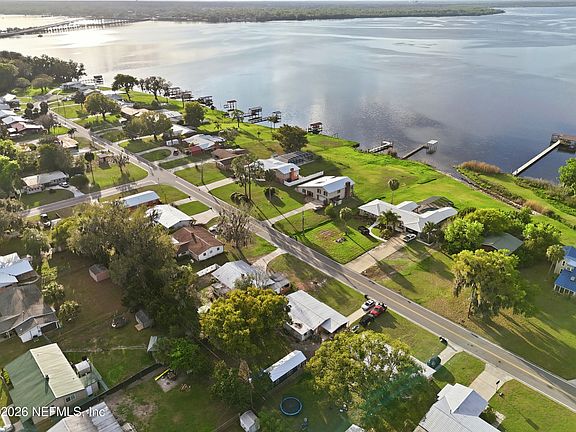 4th image of 226 RIVER Drive