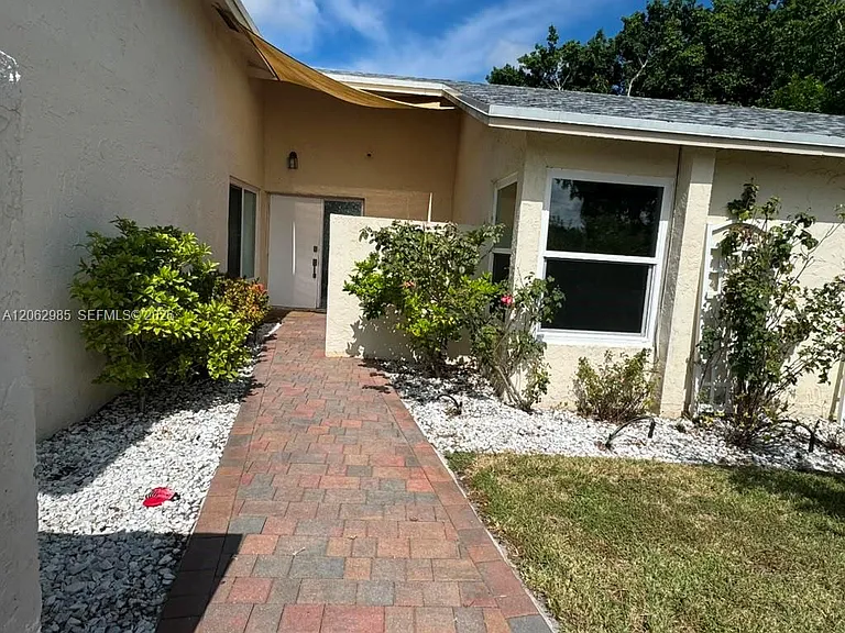 222 NW 41st Ave — Photo 39