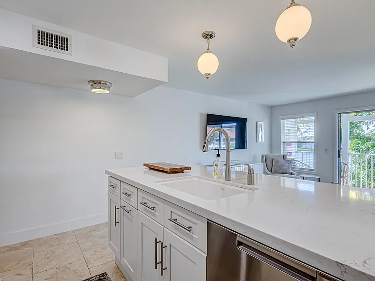 296 Cypress Point Dr — Photo 12