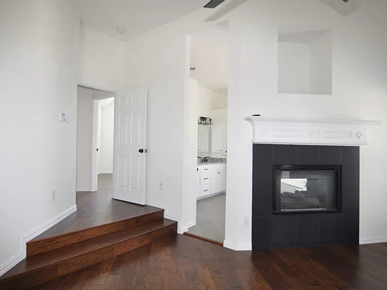 3724 Woodshadow Ln — Photo 17