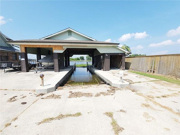 4304 Jean Lafitte Blvd, Lafitte, LA 70067 | MLS #2402100 | Zillow